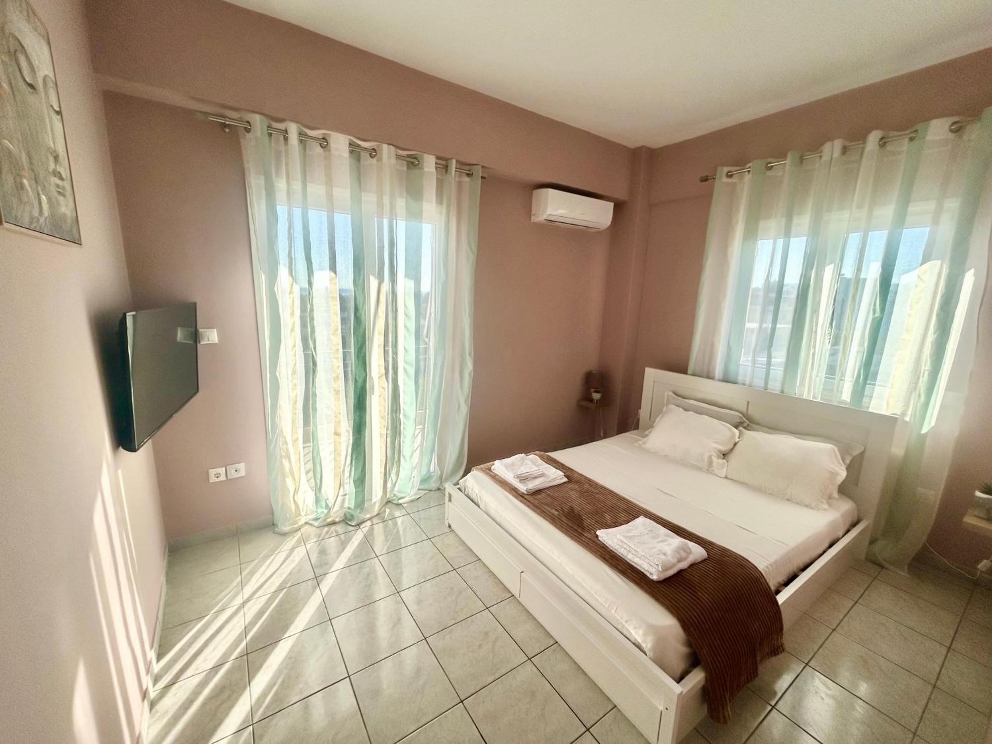 Aktis Apartment Near Airport Artemida  Dış mekan fotoğraf