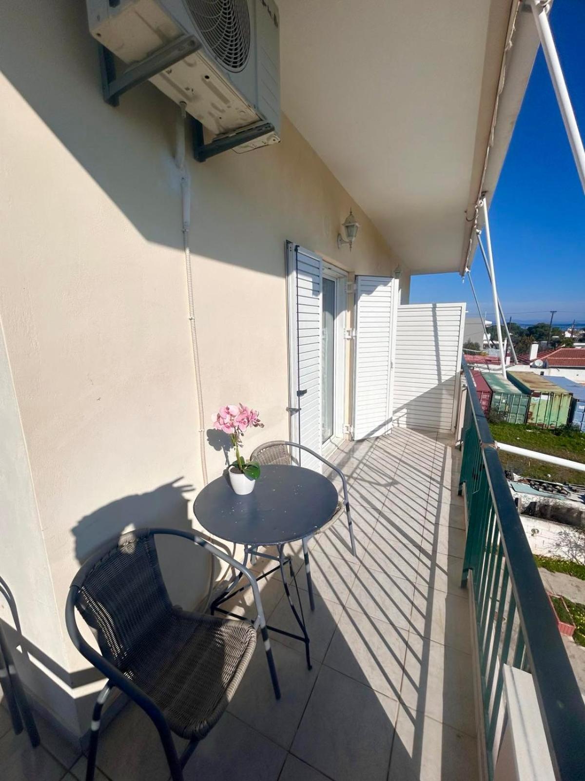 Aktis Apartment Near Airport Artemida  Dış mekan fotoğraf